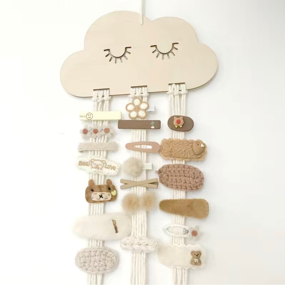 NIB Macrame Cloud Hair Clip Holder